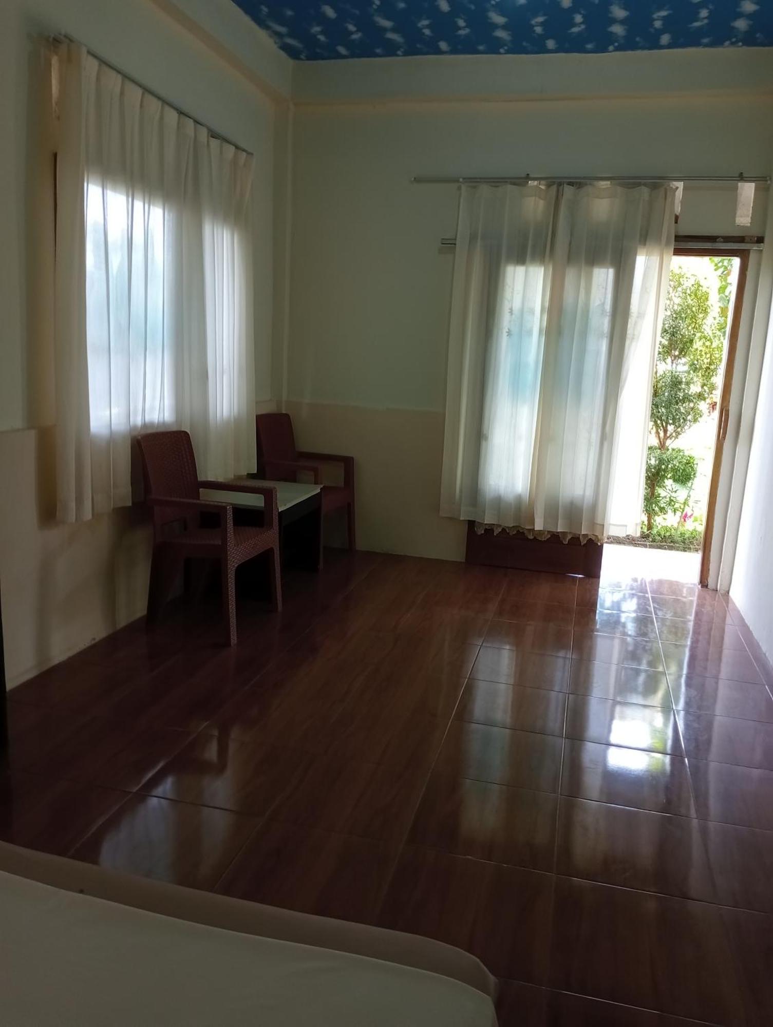 The Daun Puntik Homestay Pemenang Eksteriør bilde