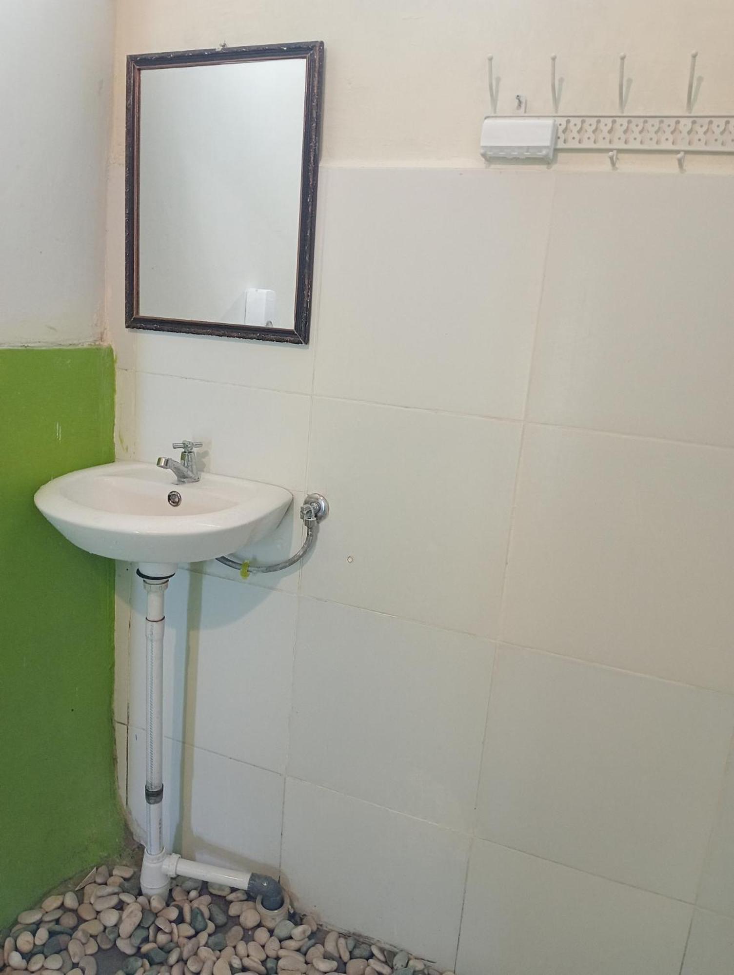 The Daun Puntik Homestay Pemenang Eksteriør bilde